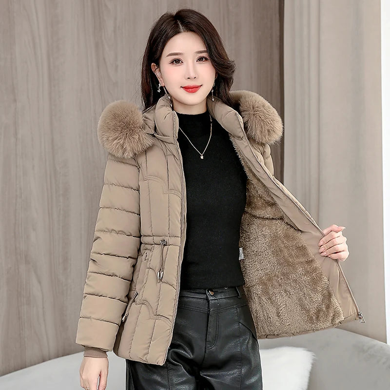 Winter 2025 New Down Jacket Women Parkas Fashion High-Quality Warm Cotton Padded Coat Ladies Short Overcoat Hooded