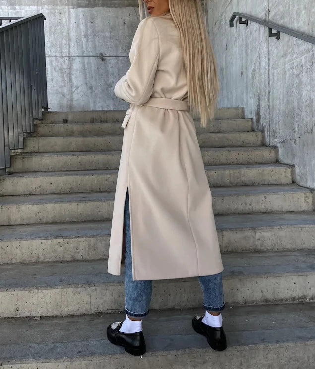Women's double breasted wool coat