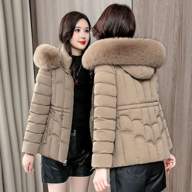 Winter 2025 New Down Jacket Women Parkas Fashion High-Quality Warm Cotton Padded Coat Ladies Short Overcoat Hooded